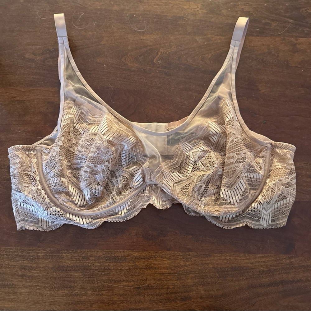 Understance Bra 42C Cafe Au Lait Lace Sexy Sheer Romantic Comfy Underwire 🤎